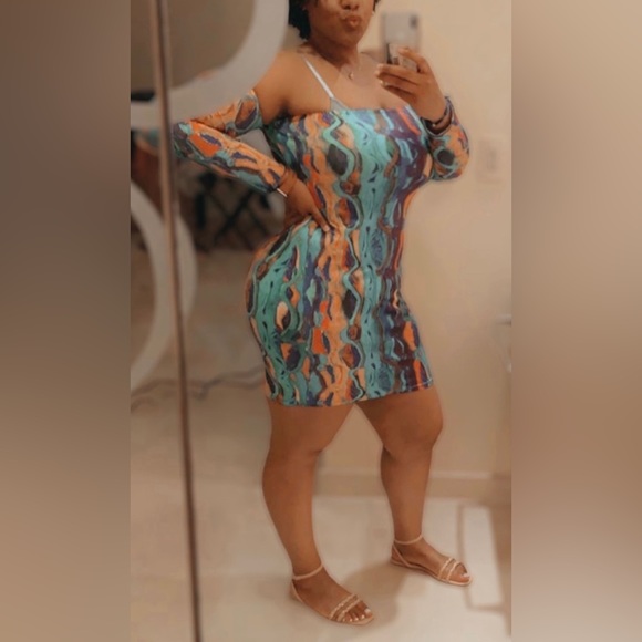 Mini Dress - Picture 4 of 4